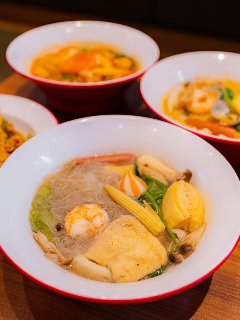 ぐつぐつ麻辣湯 料理